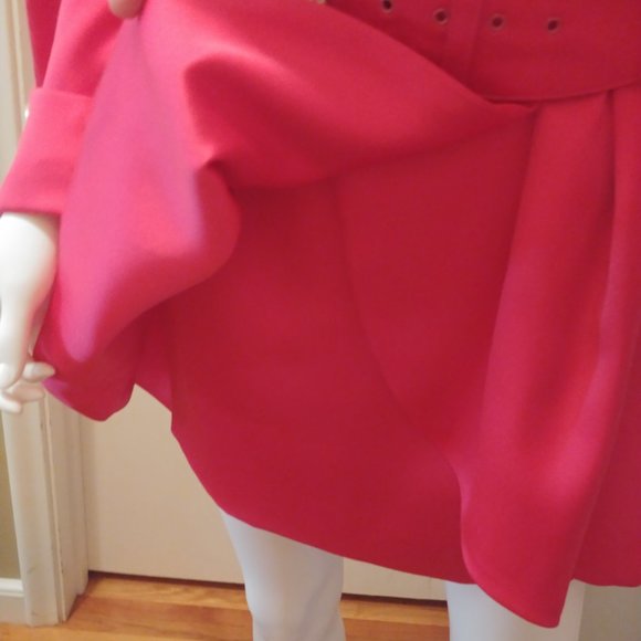 Show-Stopping and Satiny Smooth! - Picture 6 of 15